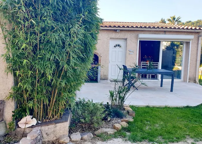 Studio 33 M2 Au Calme Proche Hyeres