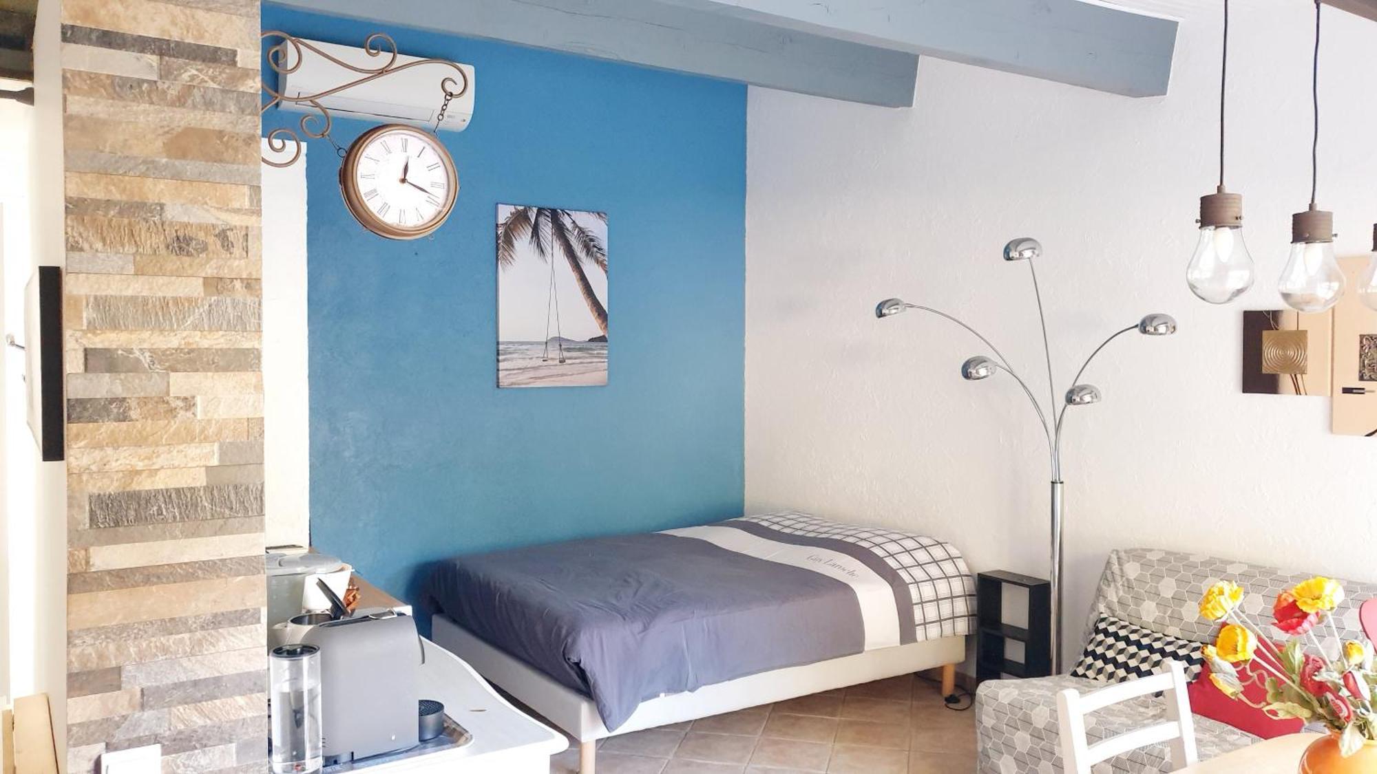 Holiday home 33 M2 Au Calme Proche Hyeres La Crau